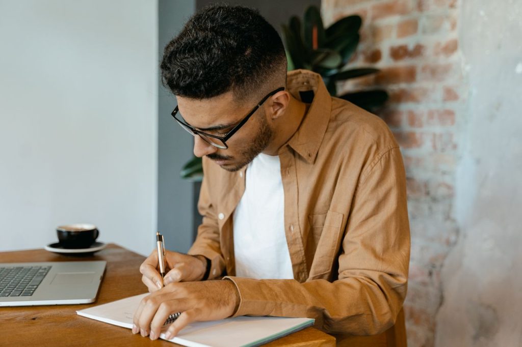 How to Write a Scholarship Motivation Letter: Step-by-Step Guide + Template